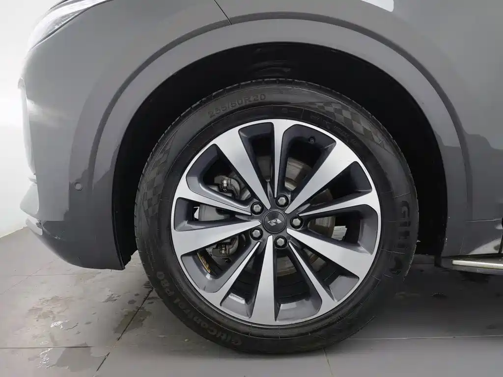 Li Auto Li ONE — миниатюра 17