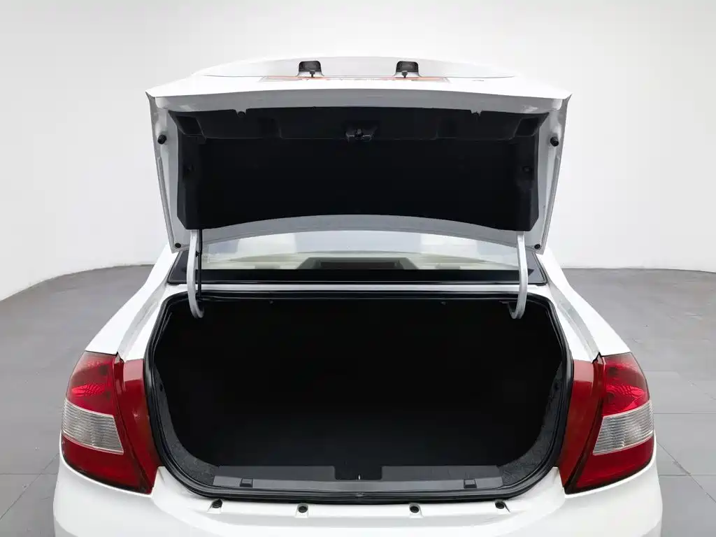 Chery E5 — миниатюра 16