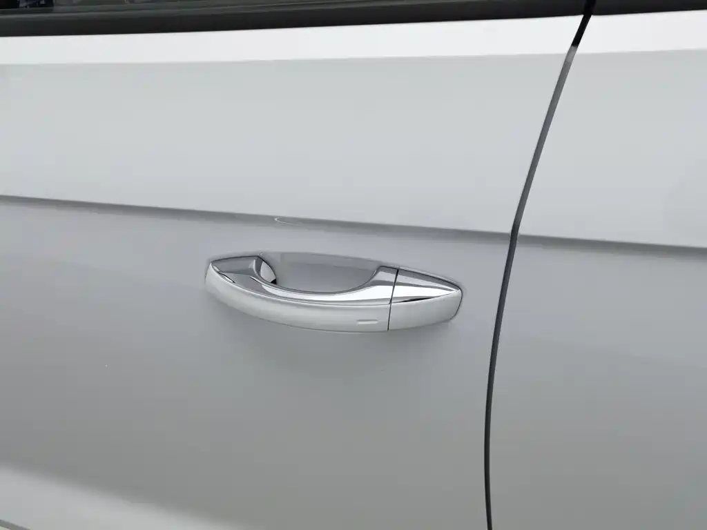 Volkswagen T-Roc — миниатюра 18