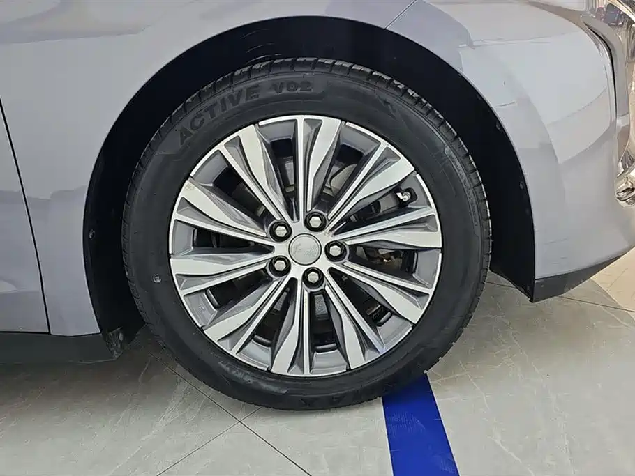 Hongqi E-QM5 2023 560km PLUS