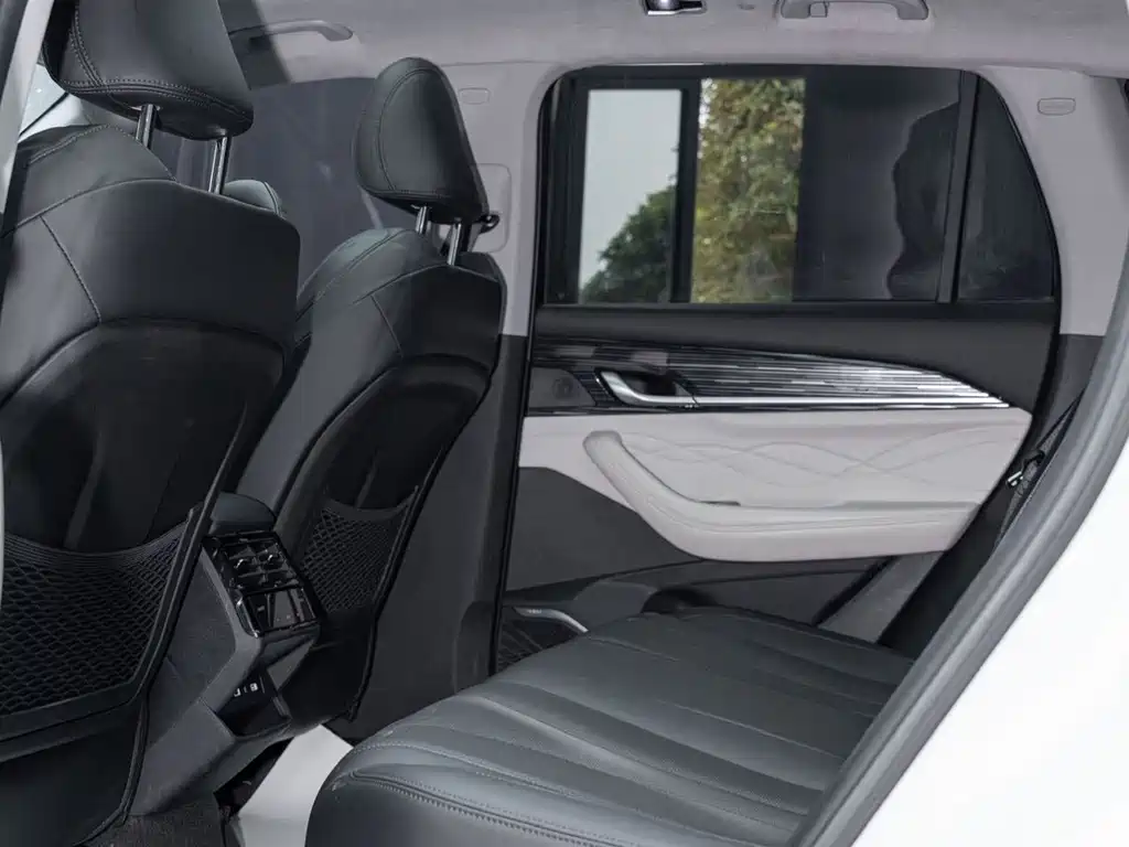 Geely Xingyue L — миниатюра 12