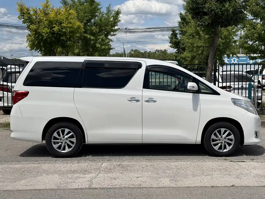 Toyota Alphard 2012 3.5L Luxury