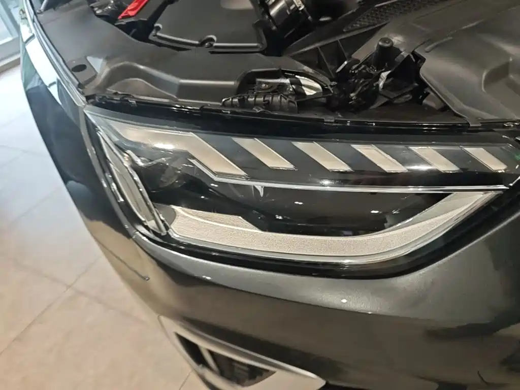 Audi A4L — миниатюра 11