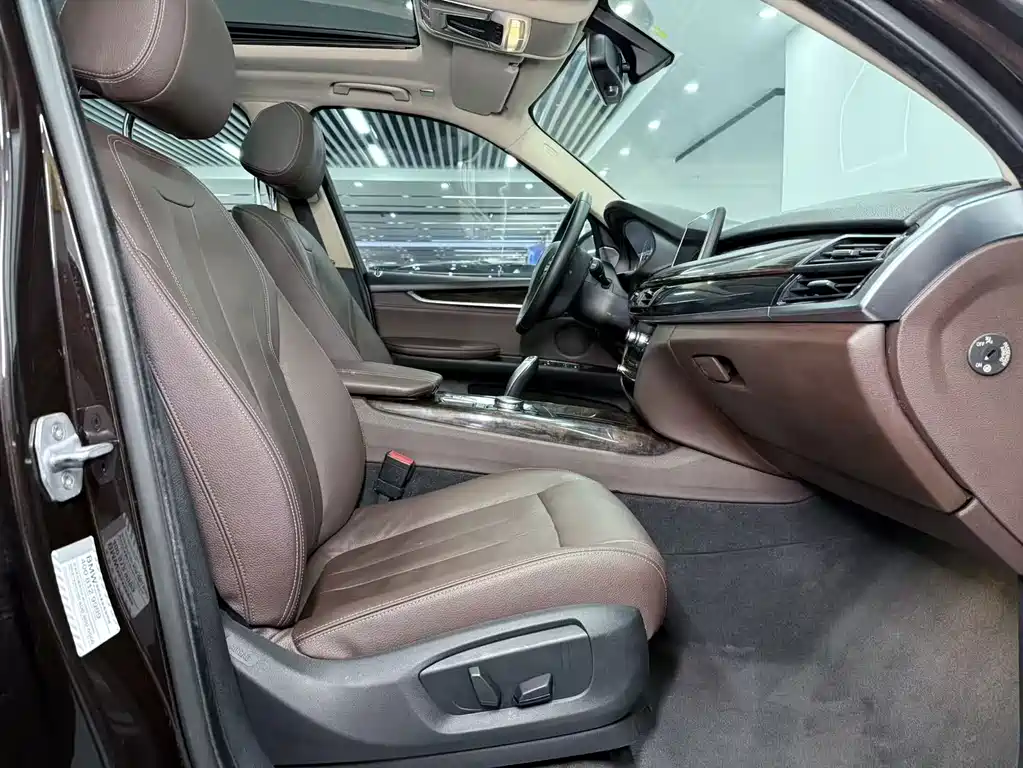 BMW X5 (Import) — миниатюра 10