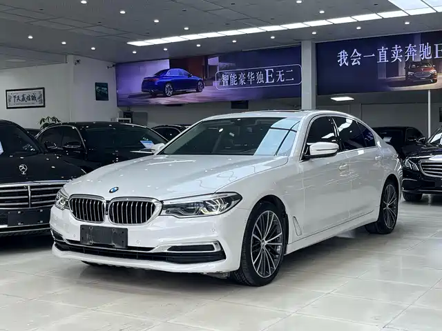 BMW  5 SERIES