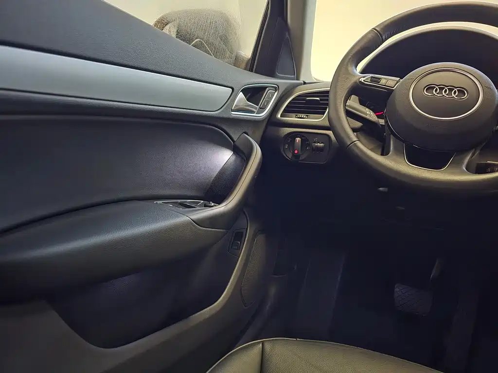 Audi Q3 2018 30 TFSI Fashion