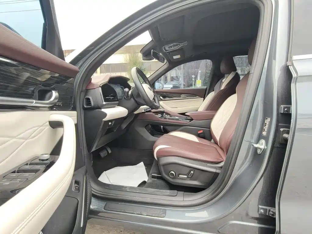 Geely Monjaro L 2021 2.0TD DCT EVO Luxury