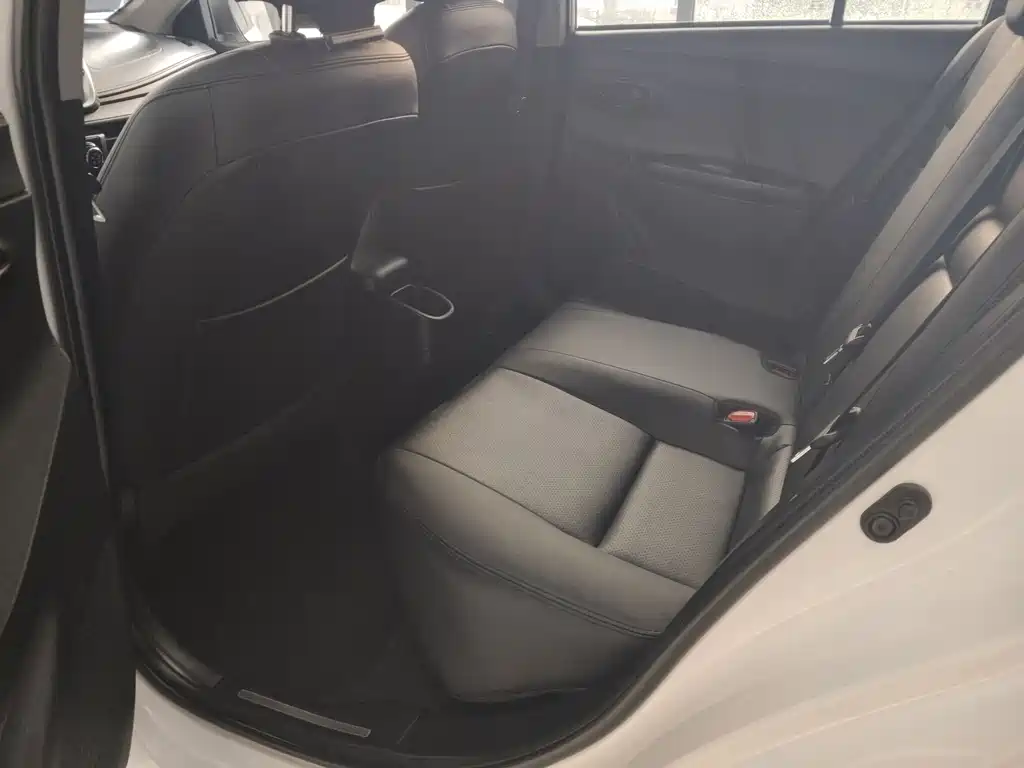 TOYOTA YARIS L TO ENJOY