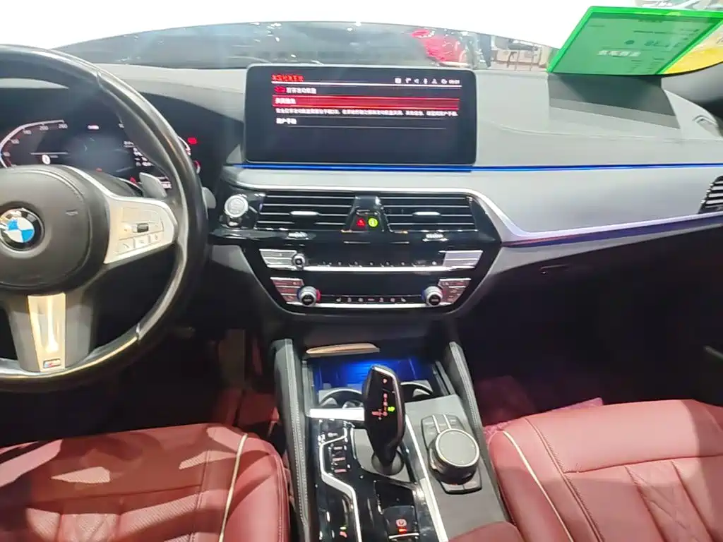 BMW 5 Series — миниатюра 13