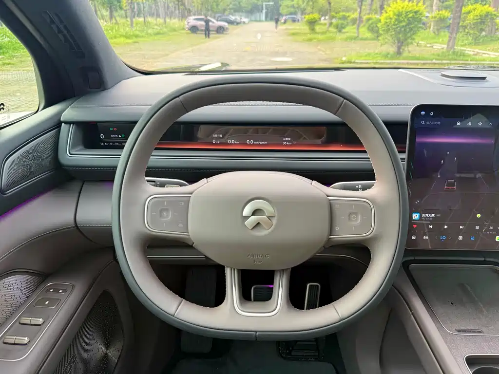NIO ES8 2026 мест Executive Luxury