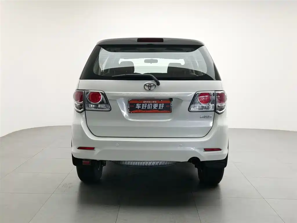 Toyota Fortuner 2014 2.7L AT