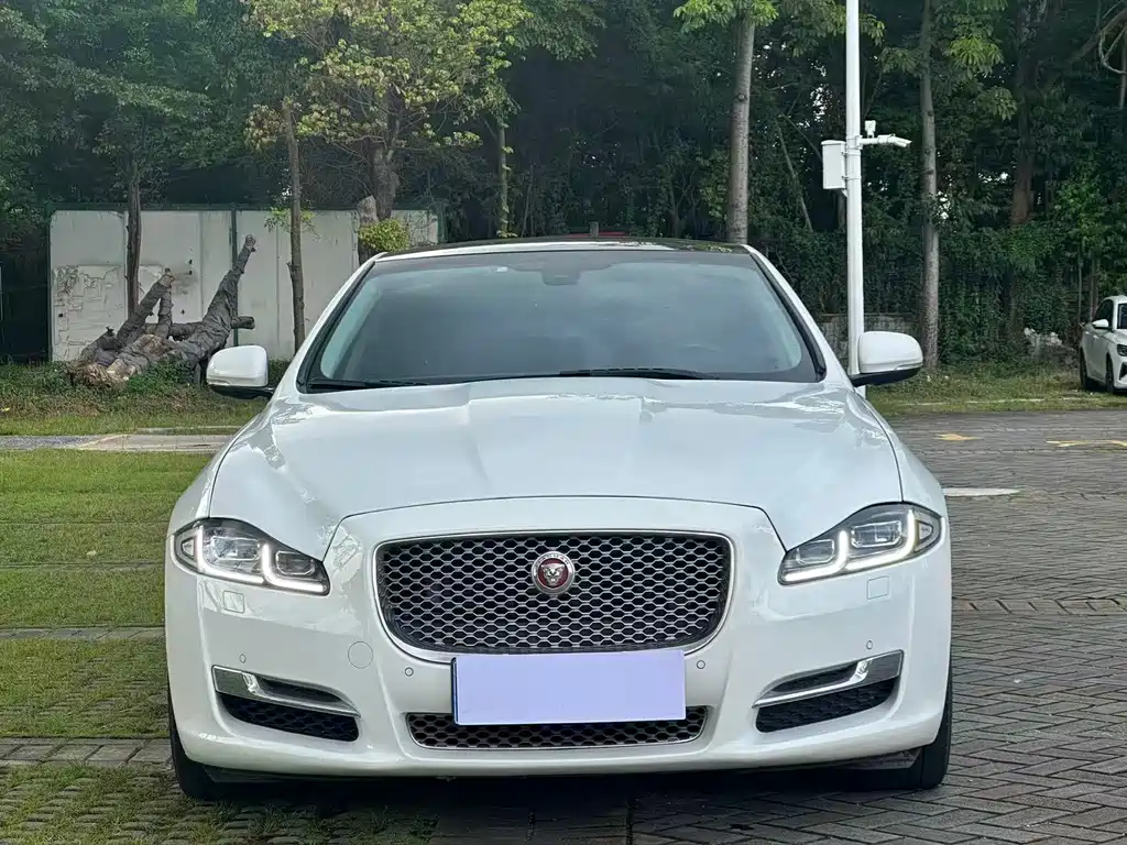 Jaguar XJ 2016 XJL 2.0T Elegant
