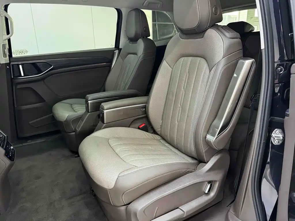 Volkswagen Viloran — миниатюра 7