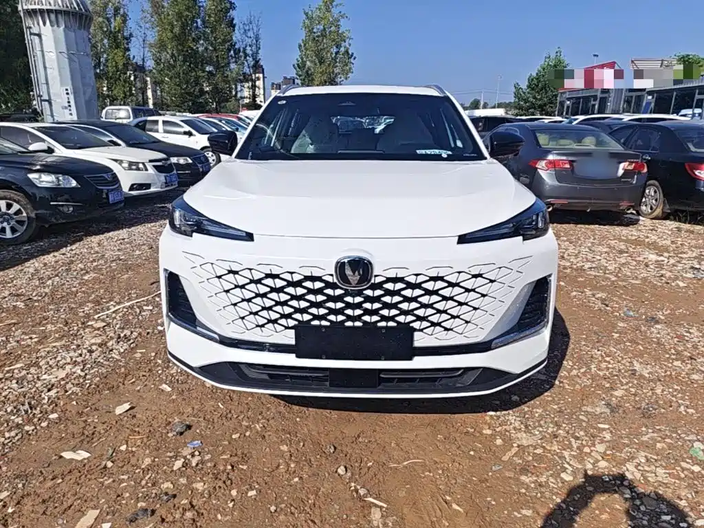 Changan CS55PLUS PHEV — миниатюра 3