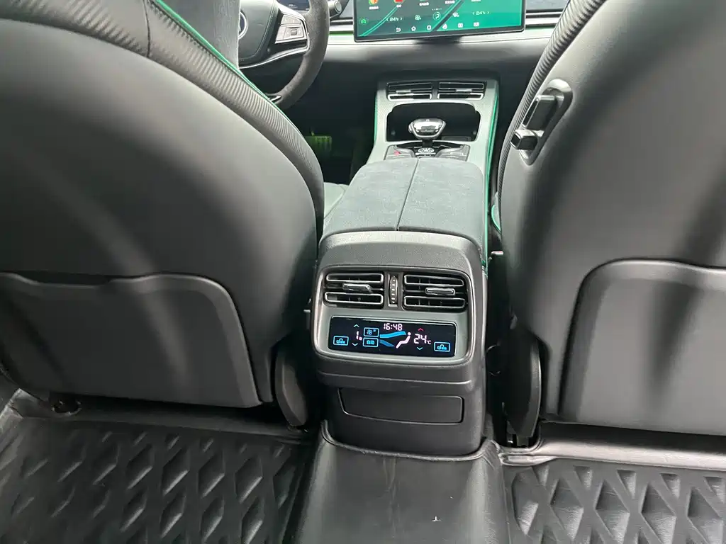 BYD Han — миниатюра 16