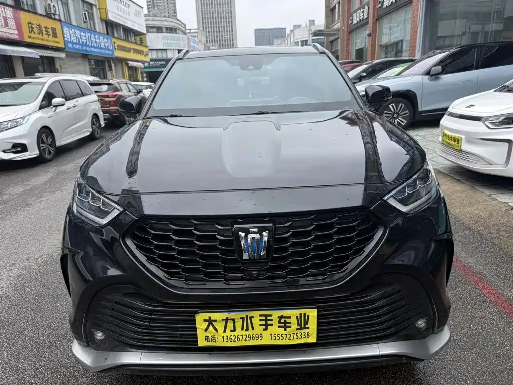 Toyota Crown Kluger — миниатюра 2