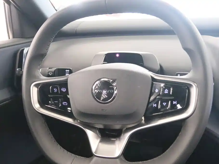 Volvo EX30 — миниатюра 6