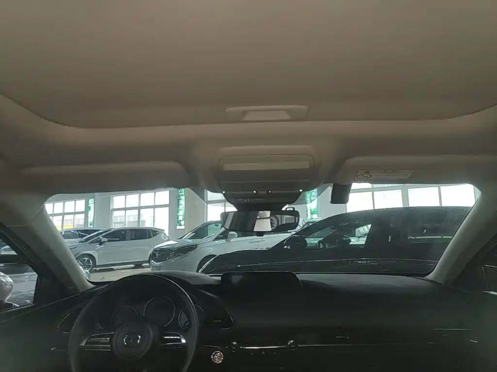 Mazda 3 Axela — миниатюра 18