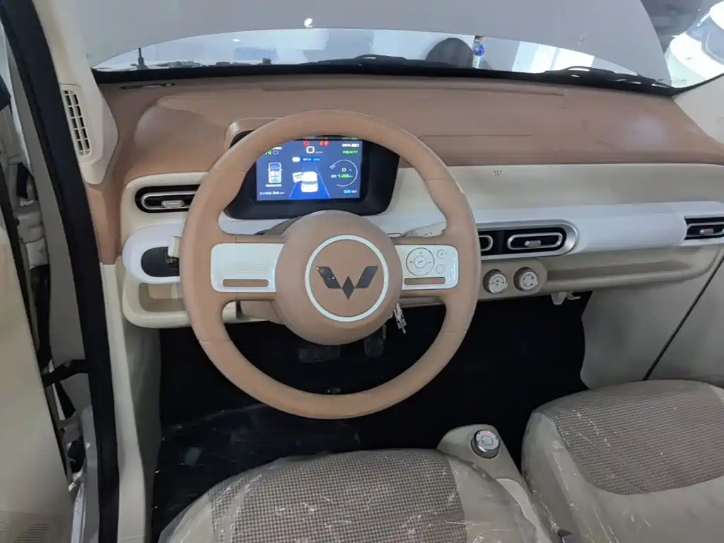 Wuling MINIEV — миниатюра 7