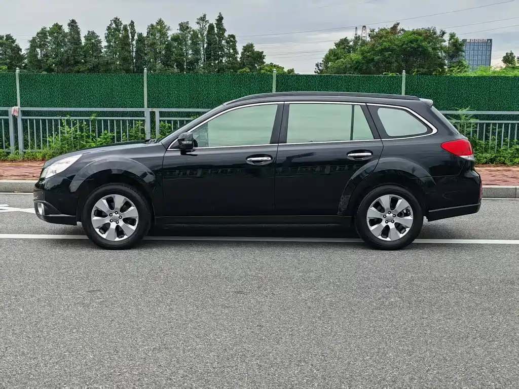 Subaru Outback 2010 3.6R Luxury