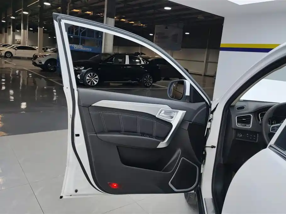 Geely Vision X6 X6 2016 1.8L MT Luxury