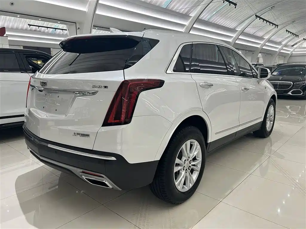 CADILLAC XT5