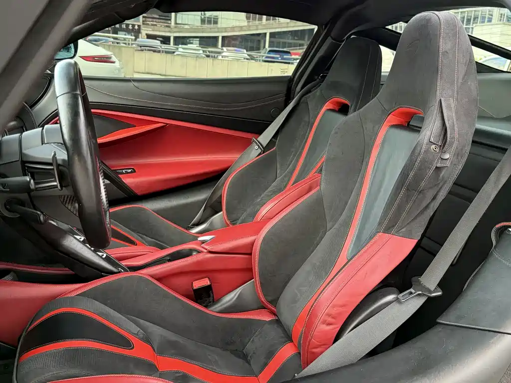 McLaren 720S — миниатюра 8