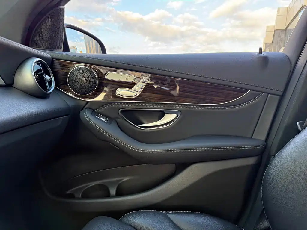 Mercedes-Benz GLC — миниатюра 28