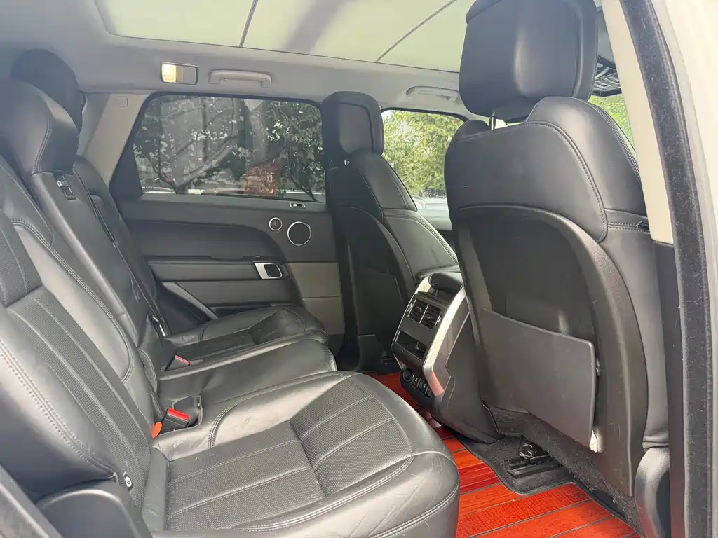 Land Rover Sport — миниатюра 10