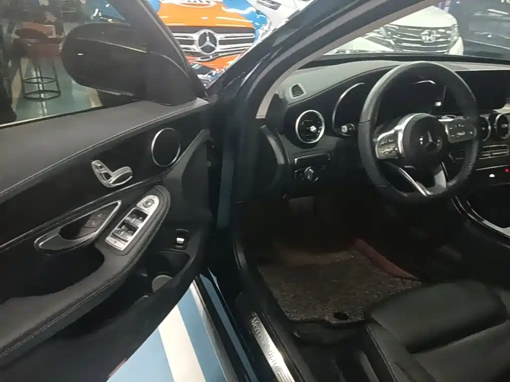 Mercedes-Benz C-Class — миниатюра 16