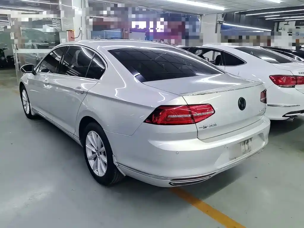 Volkswagen Magotan — миниатюра 5