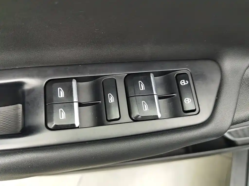 Geely Emgrand GS — миниатюра 9