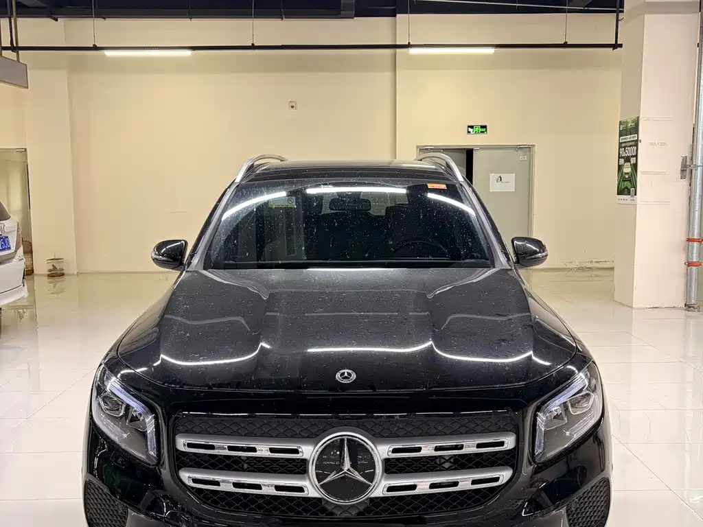 Mercedes-Benz GLB — миниатюра 2