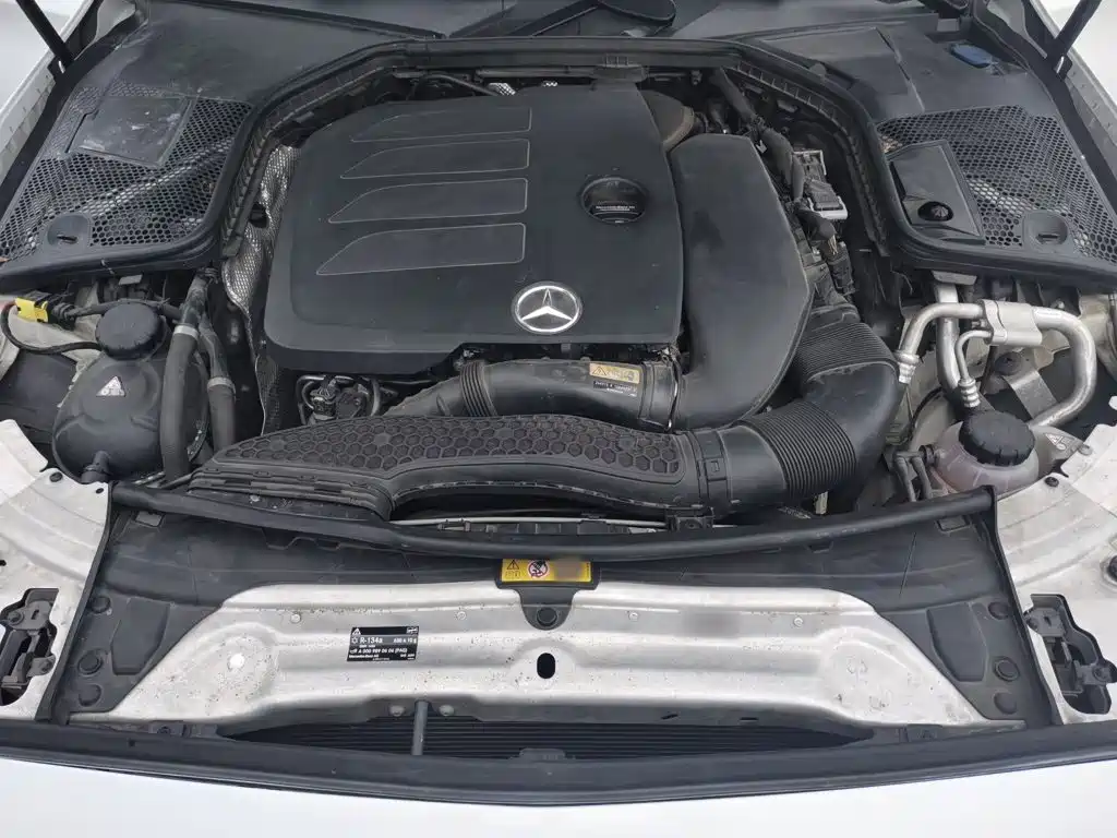 Mercedes-Benz C-Class — миниатюра 11