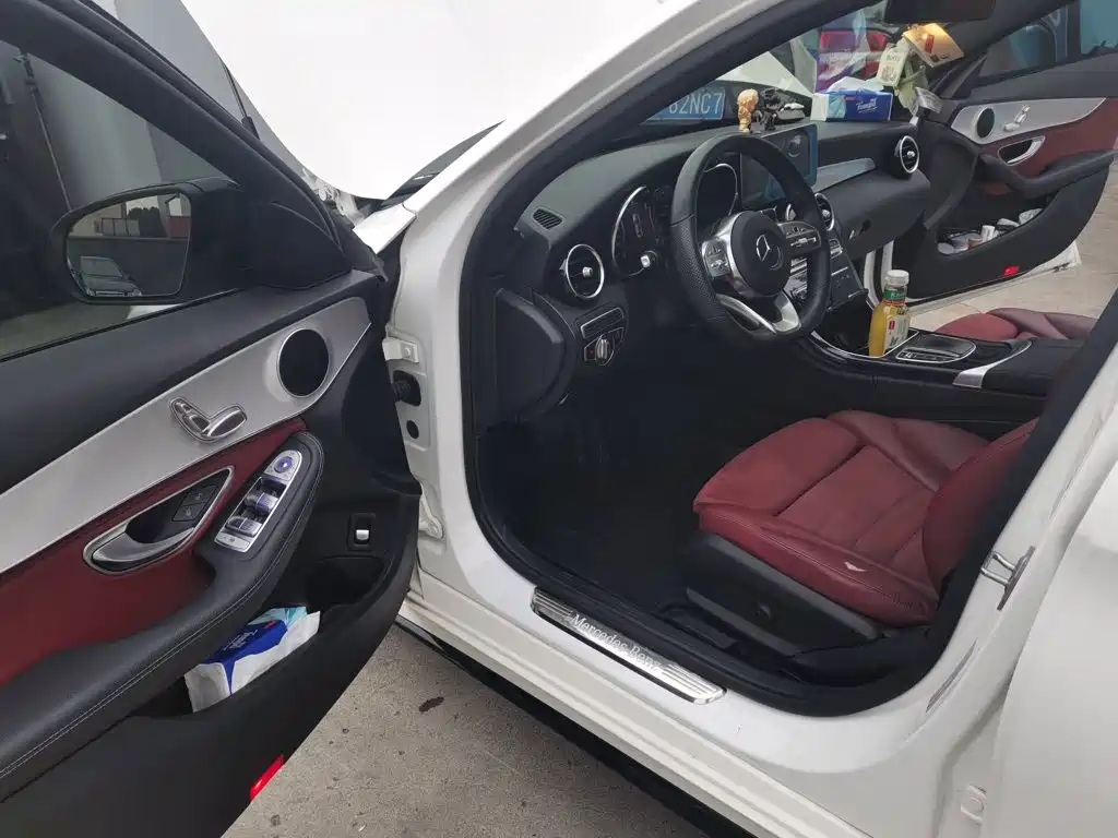 Mercedes-Benz C-Class — миниатюра 14