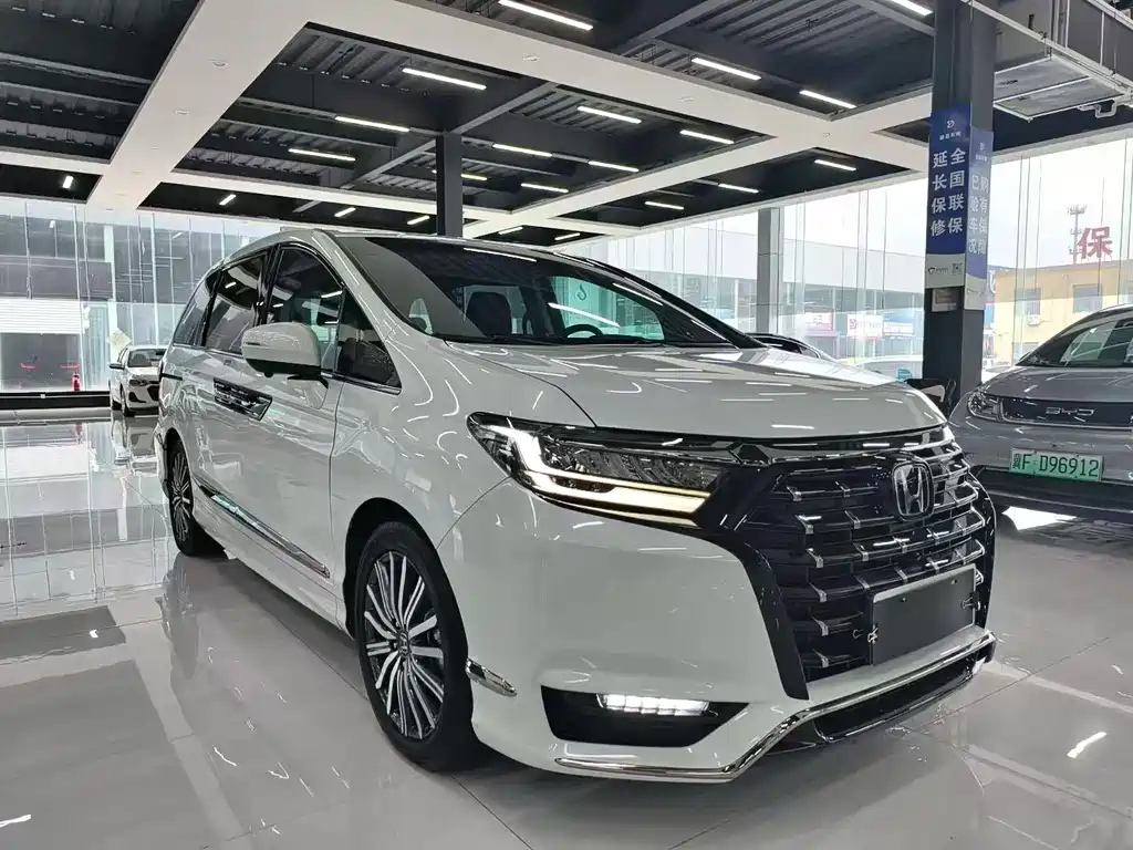 Honda Elysion — миниатюра 3