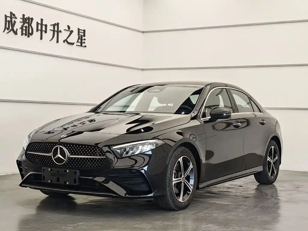 Mercedes-Benz A-Class A 2024 A 200 L Fashion