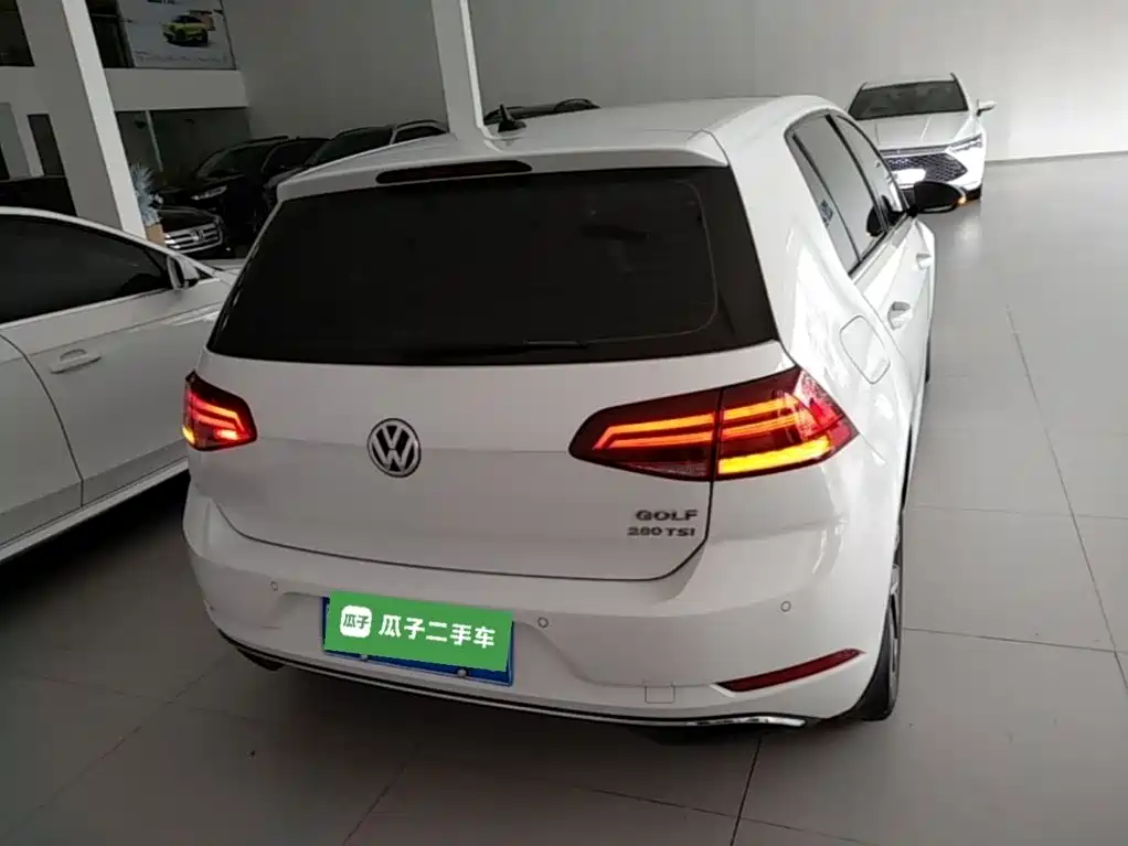 Volkswagen Golf — миниатюра 6