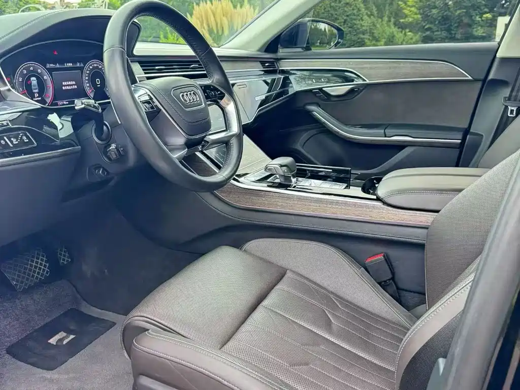 Audi A8 — миниатюра 3