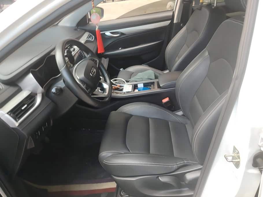 Geely Emgrand 1.5 л 2021 г. Белый, пробег 28100 км