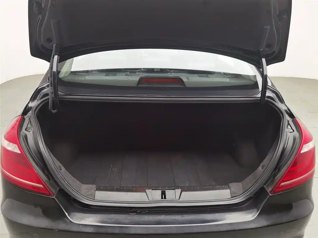 GEELY AUTOMOBILE EMGRAND