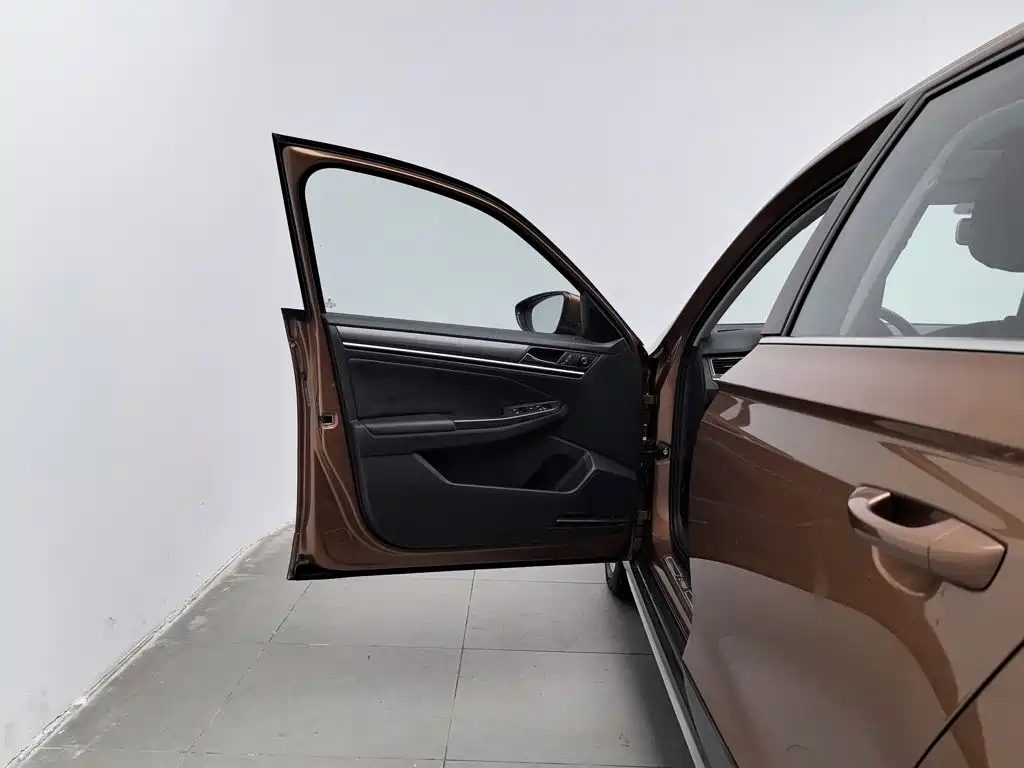 Volkswagen C-Trek — миниатюра 8