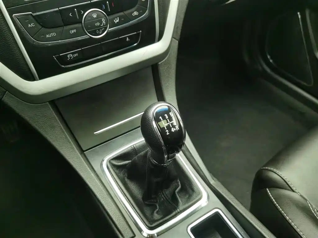 GEELY AUTOMOBILE EMGRAND