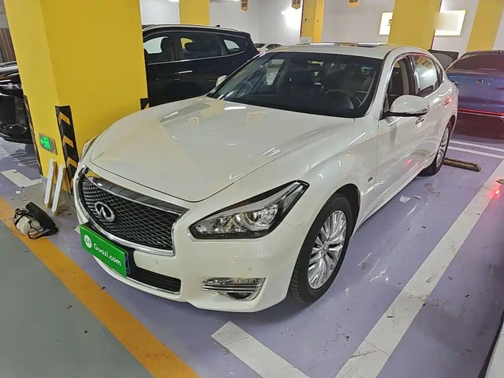 Infiniti Q70 — миниатюра 2