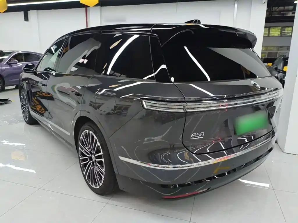 NIO ES8 2026 мест Executive