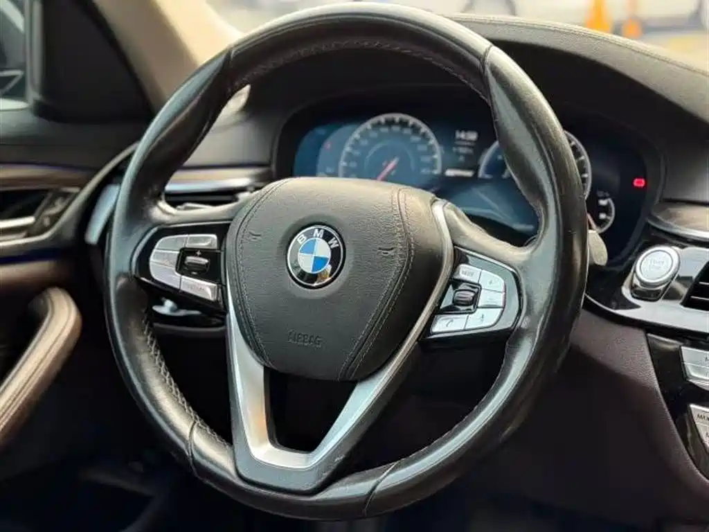 BMW 5 SERIES NEW ENERGY