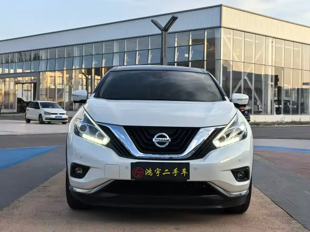 NISSAN LOULAN