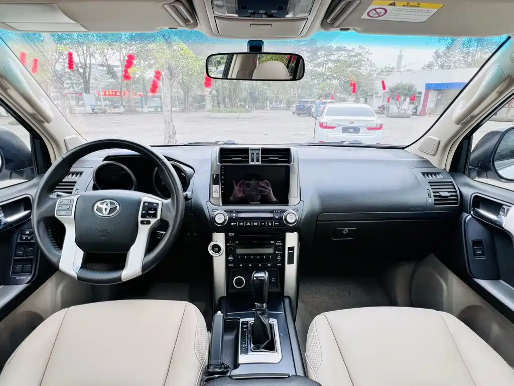 Toyota Prado — миниатюра 10