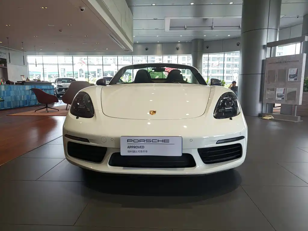 Porsche 718 2019 Boxster T 2.0T