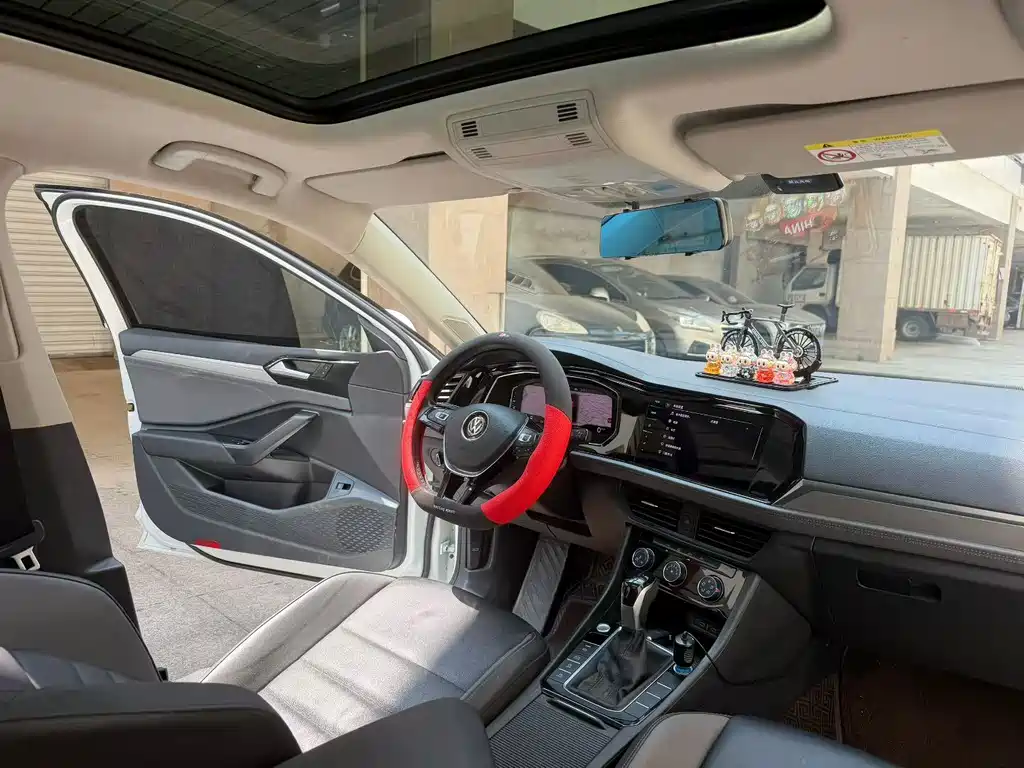 Volkswagen Sagitar — миниатюра 7